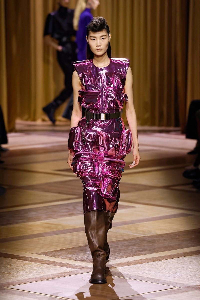 Look 30