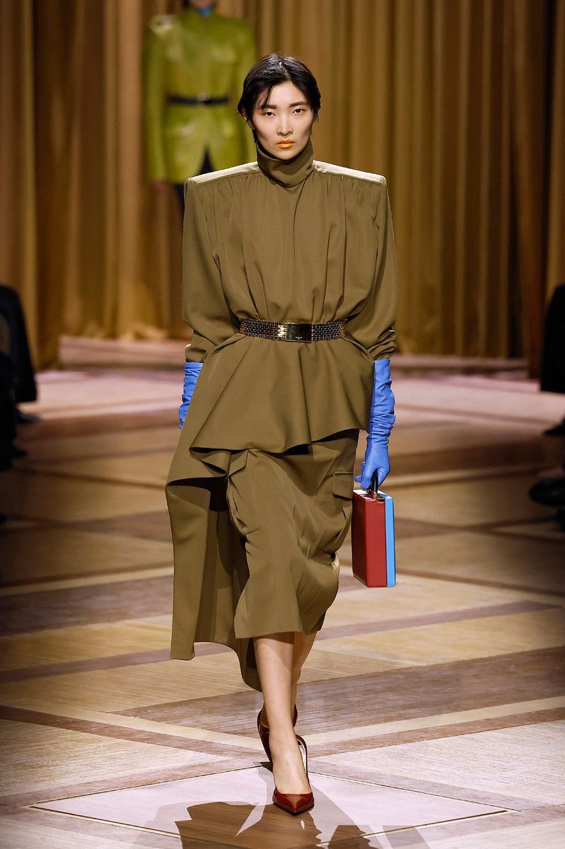 Look 35