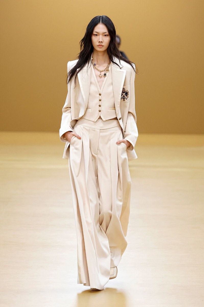 Look 2