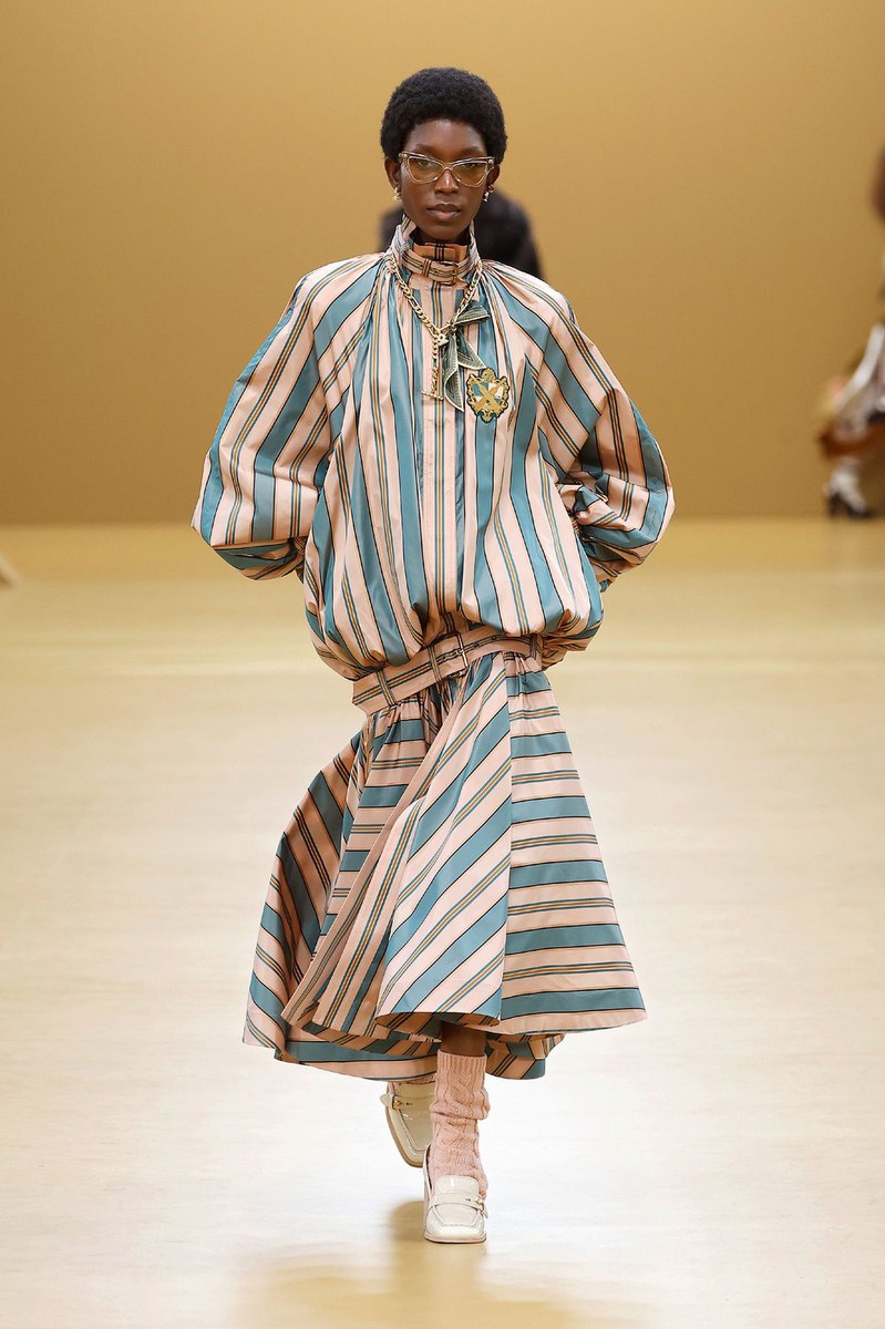 Look 9