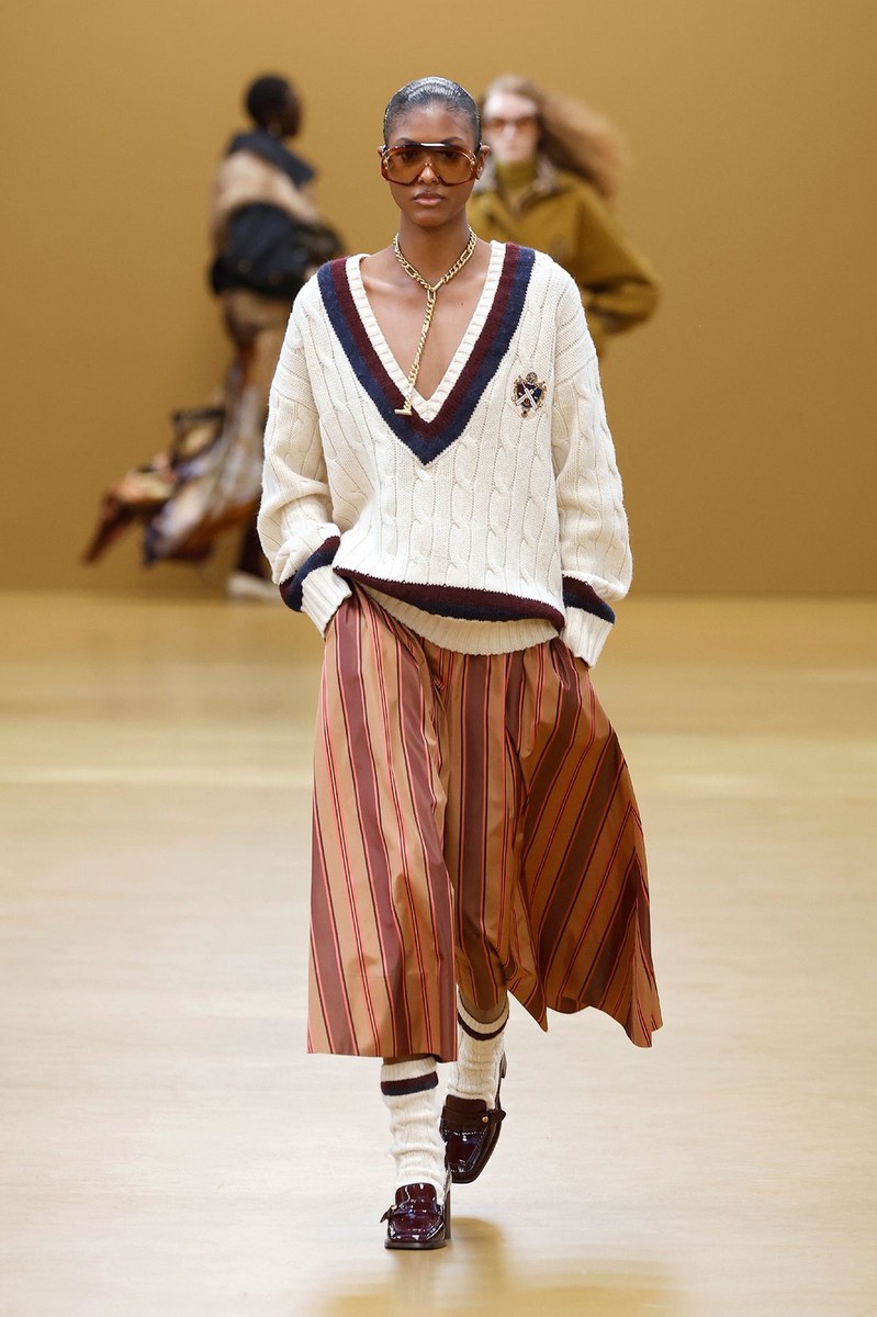 Look 12