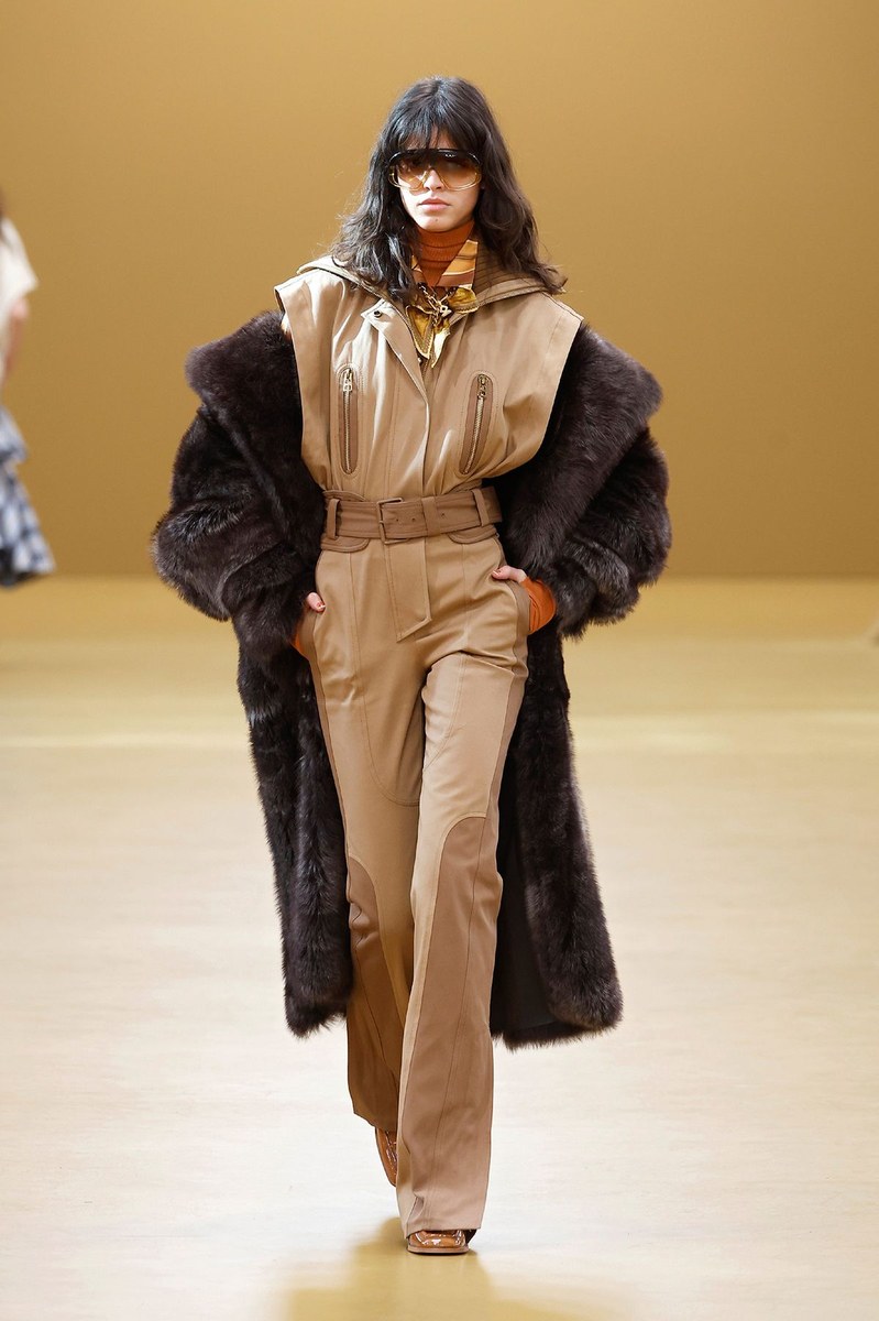 Look 17