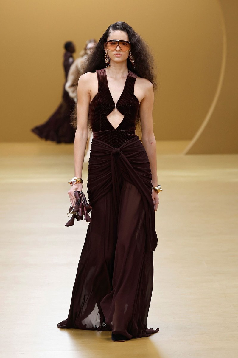 Look 28