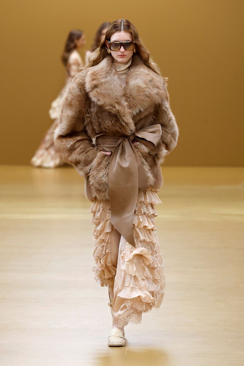 Look 29