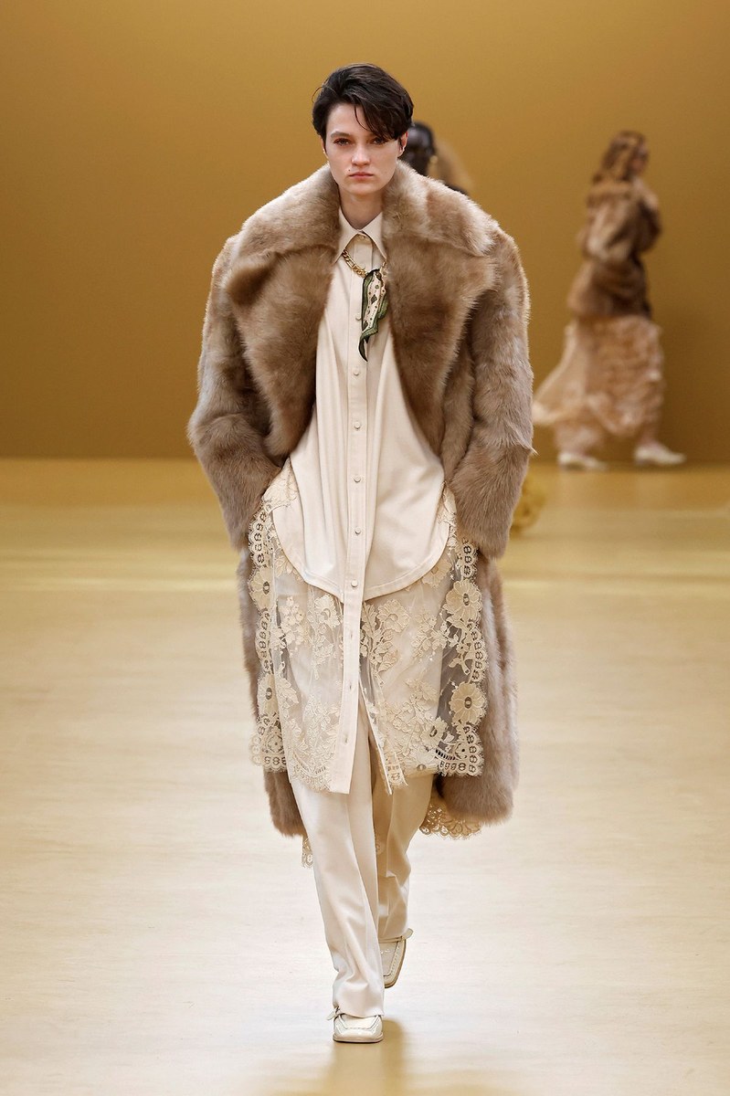 Look 38