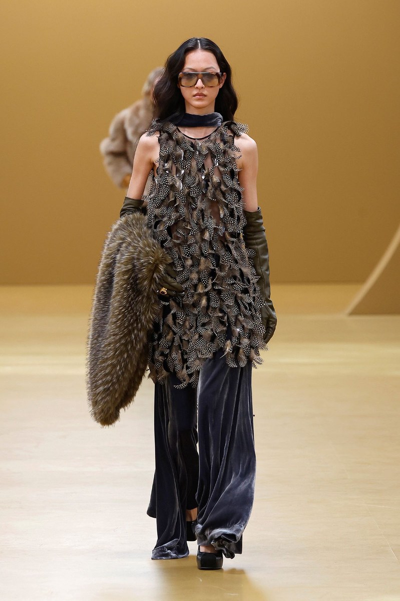 Look 44