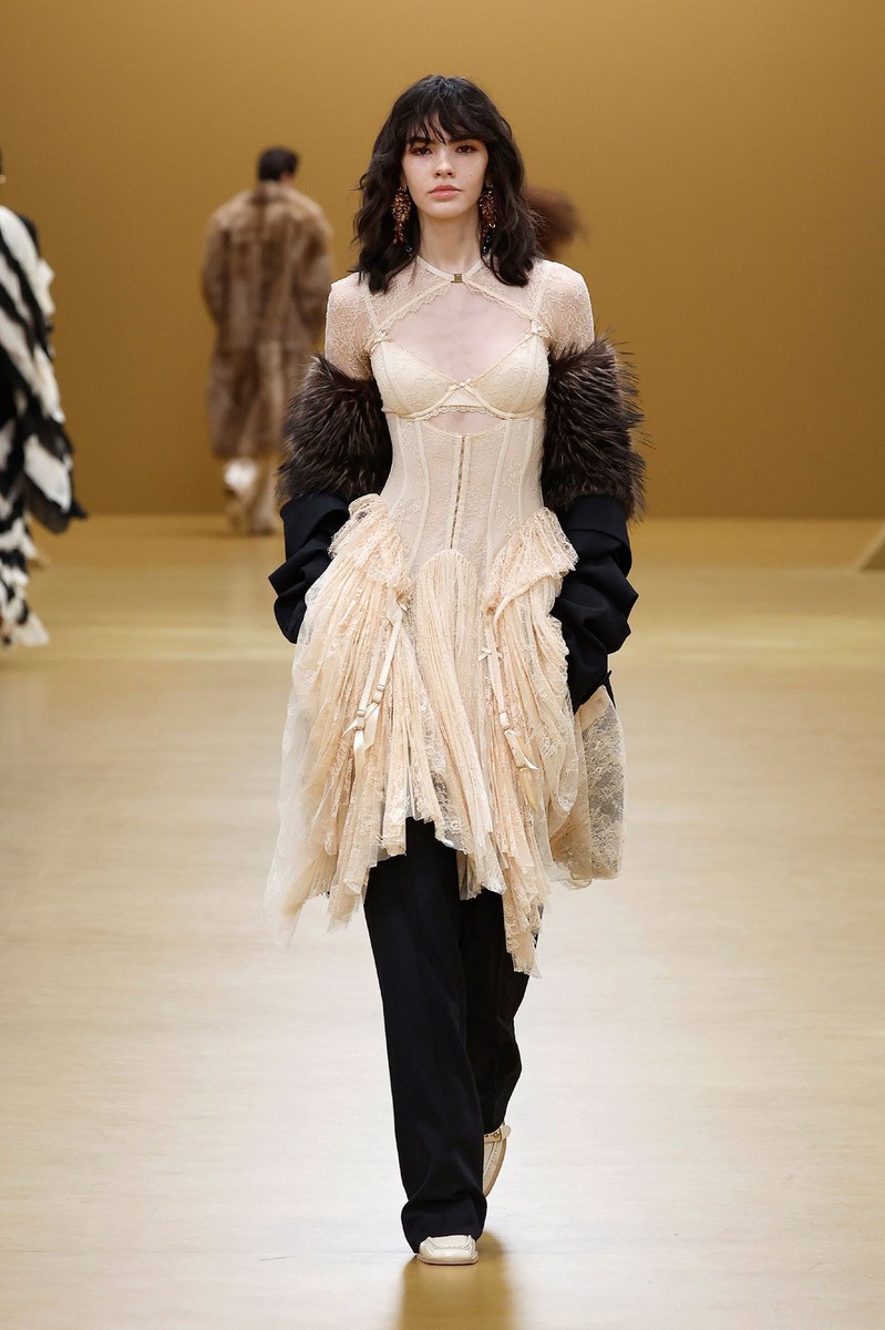 Look 47