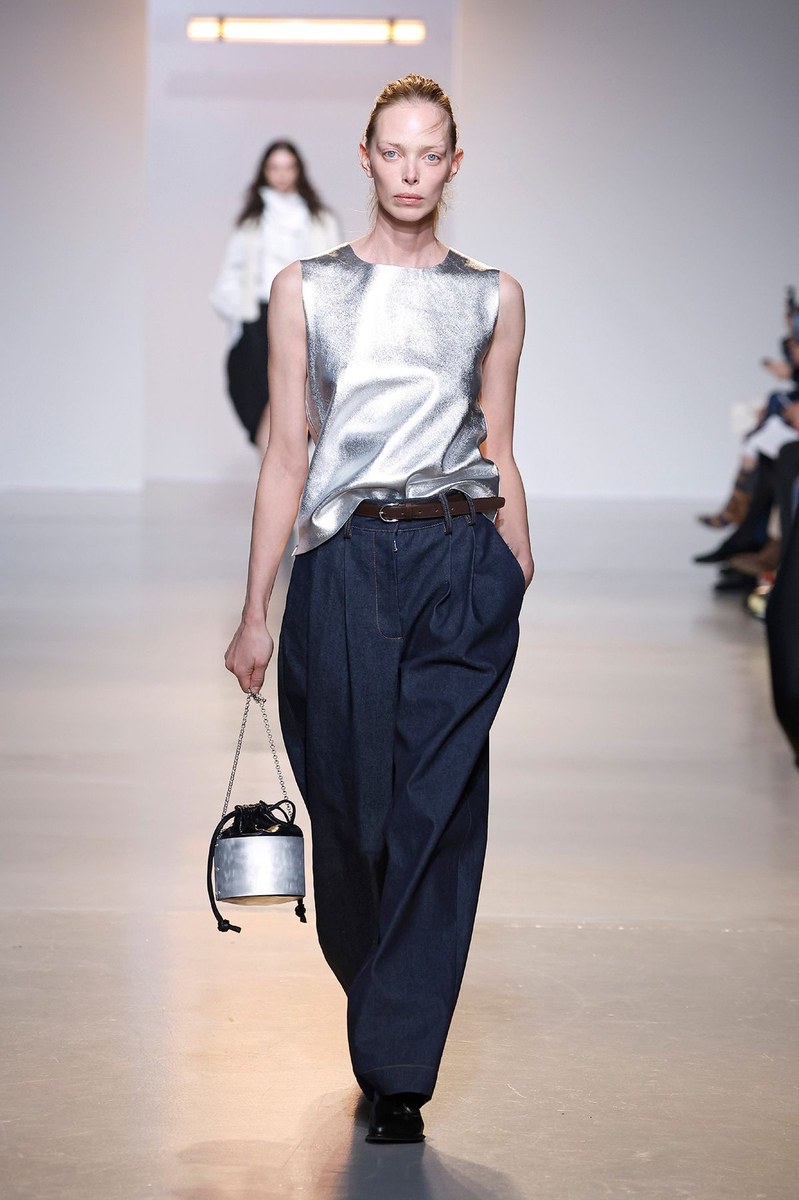 Look 2