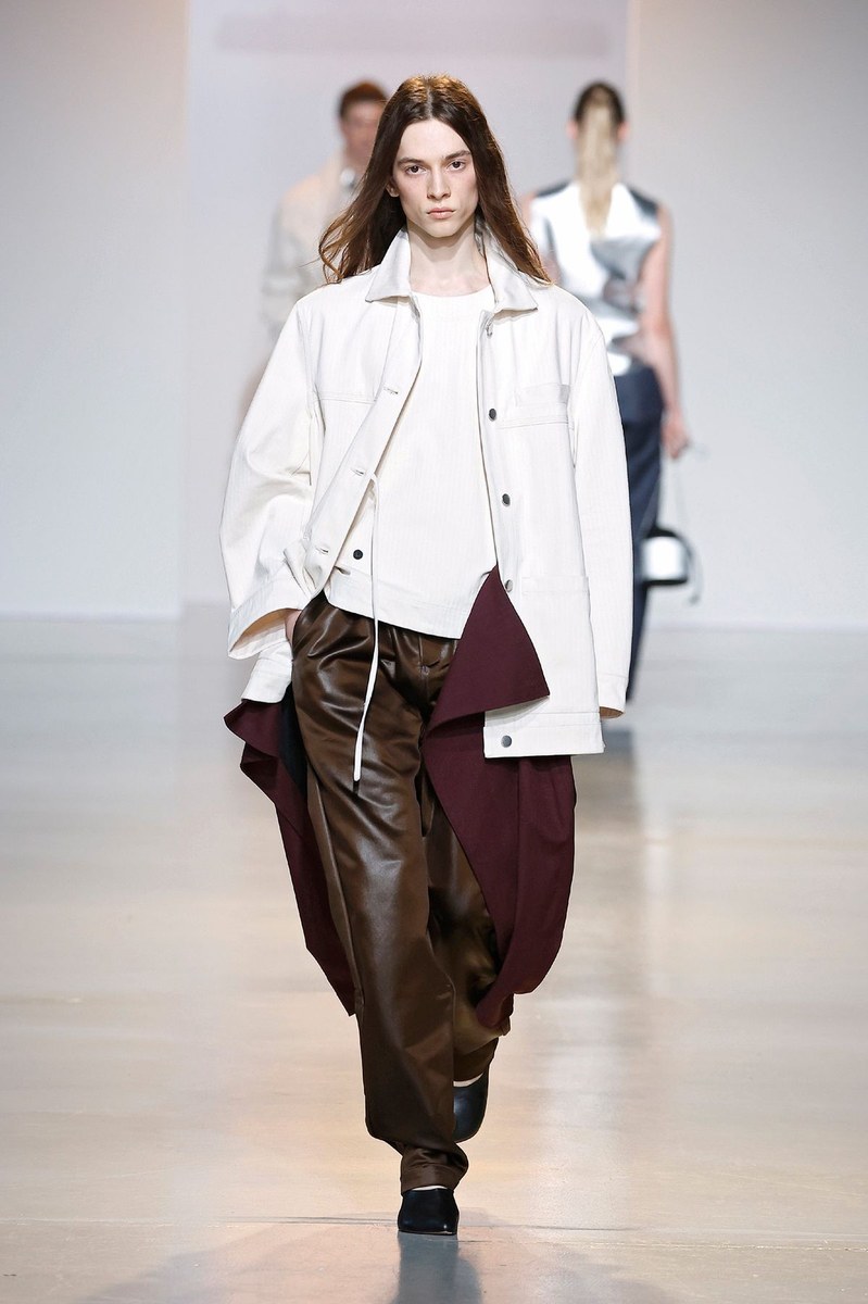 Look 4