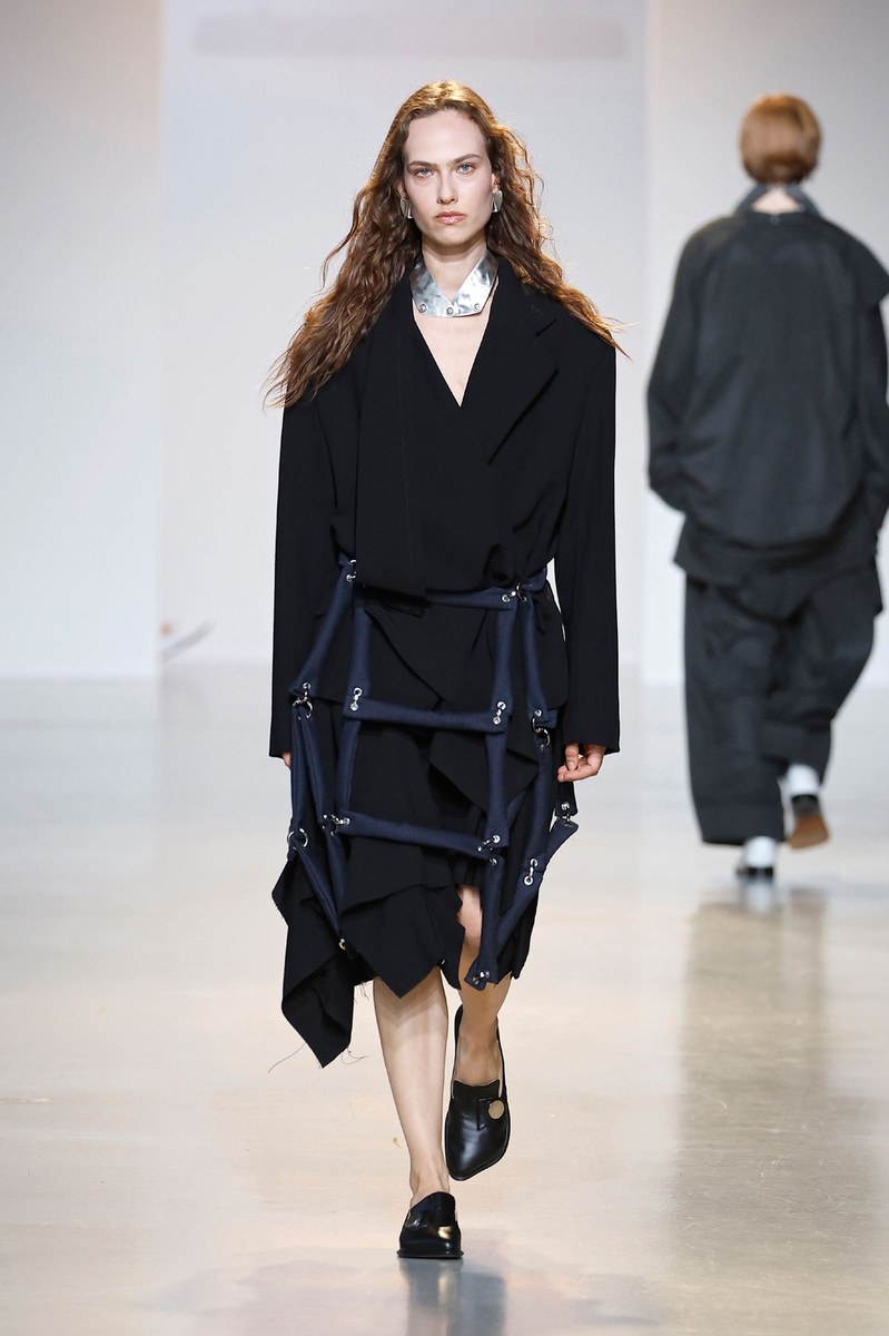 Look 27
