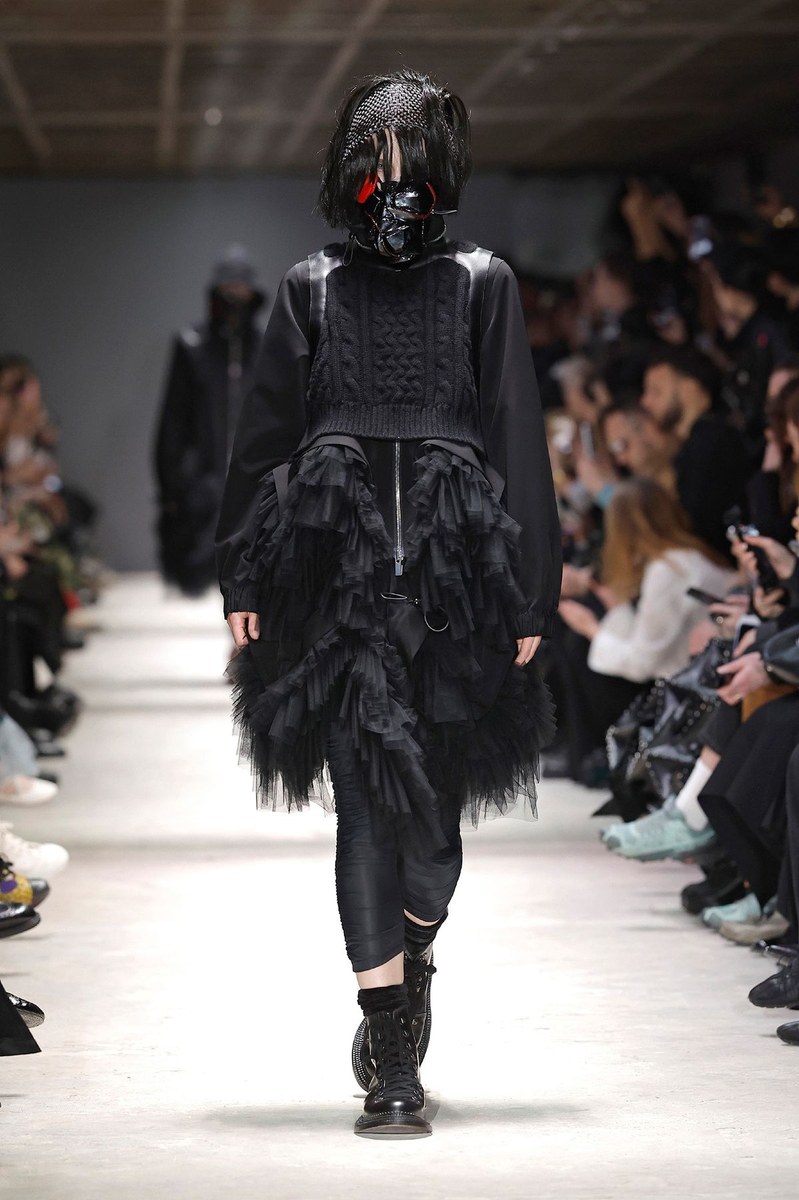 Look 16