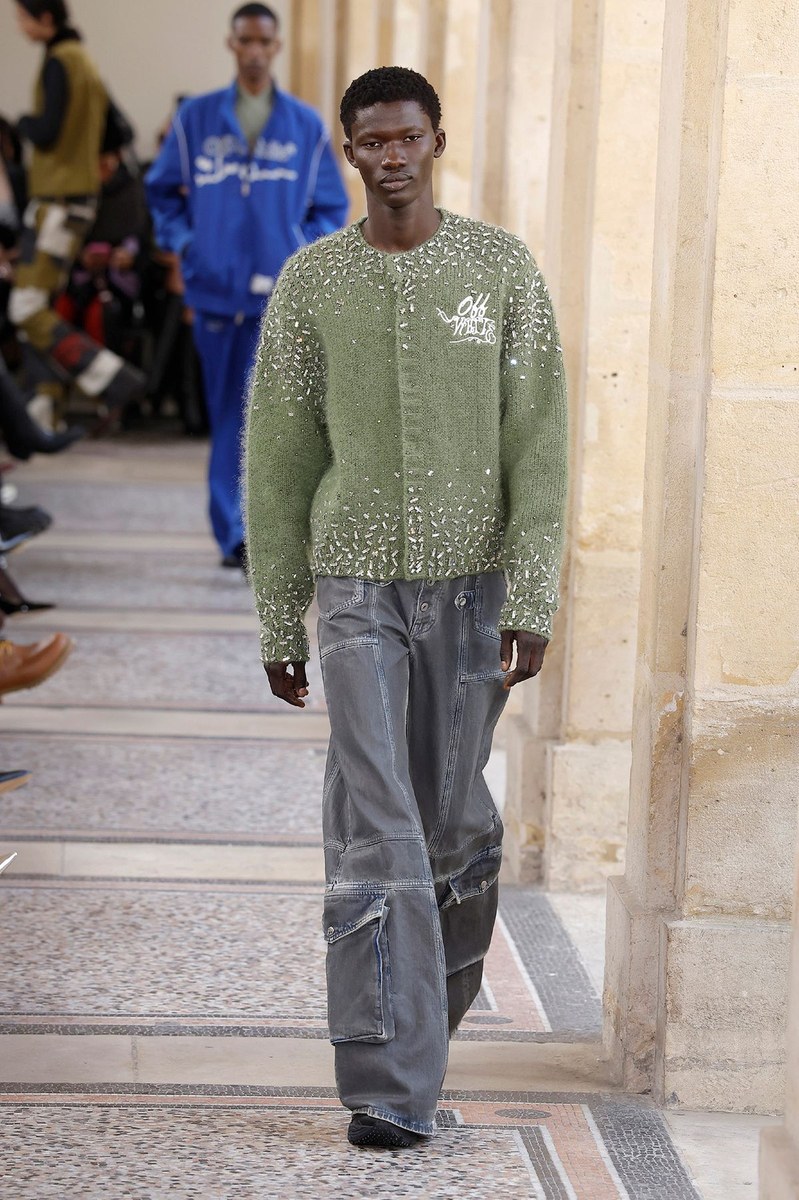 Look 19