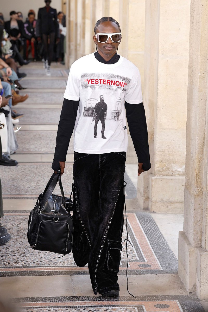Look 24