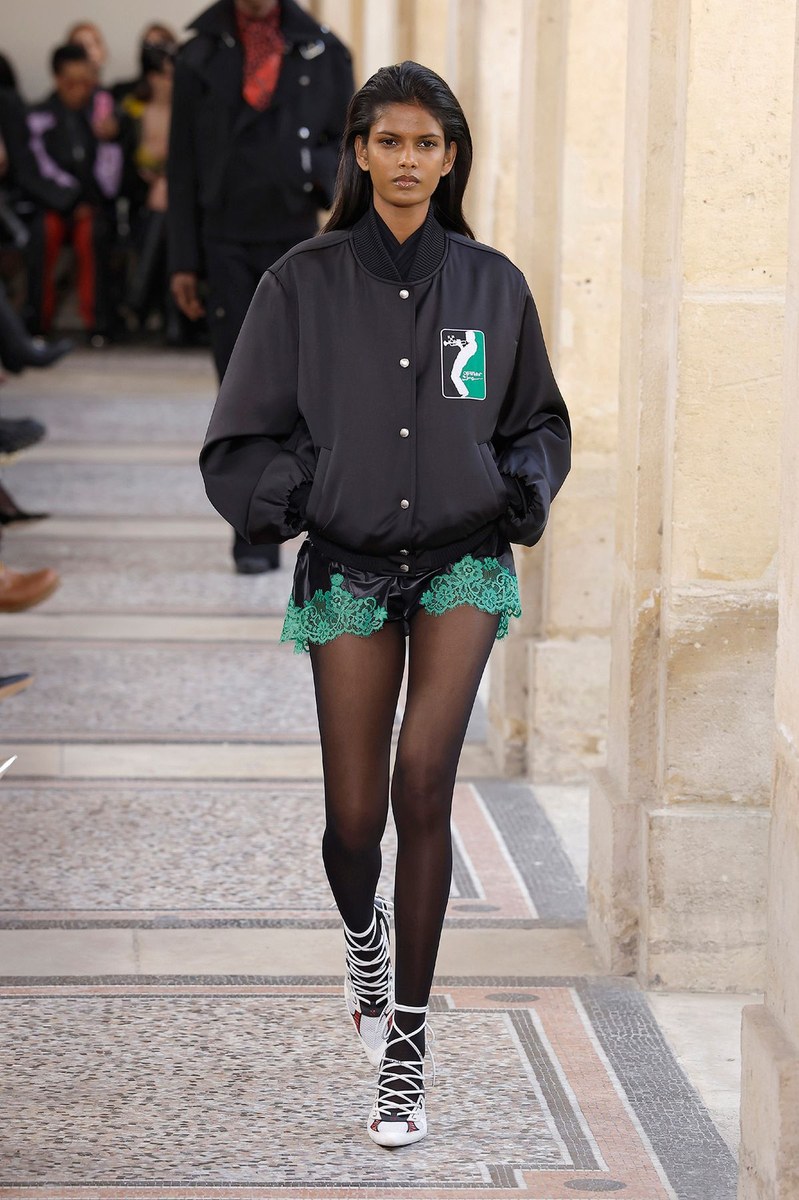 Look 27