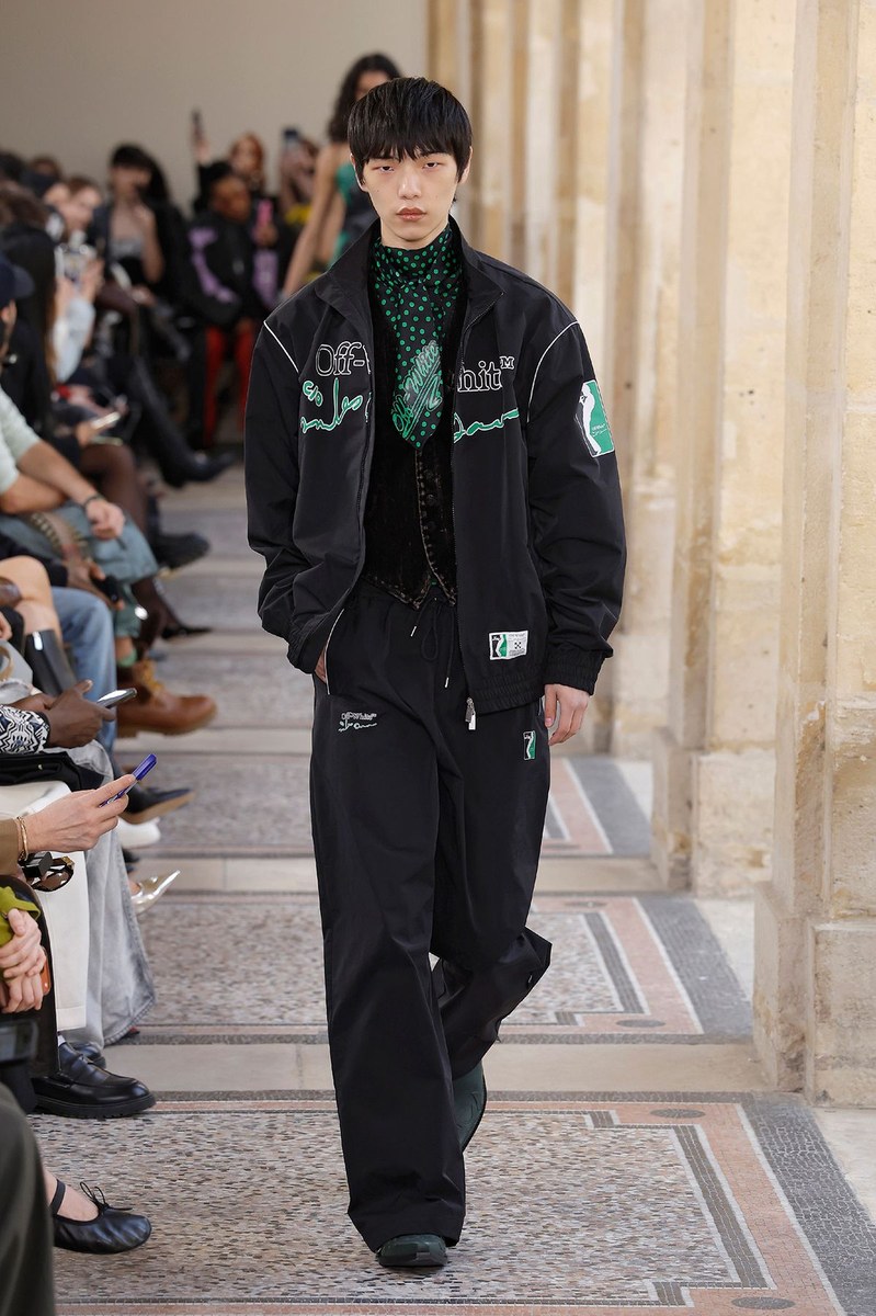 Look 30