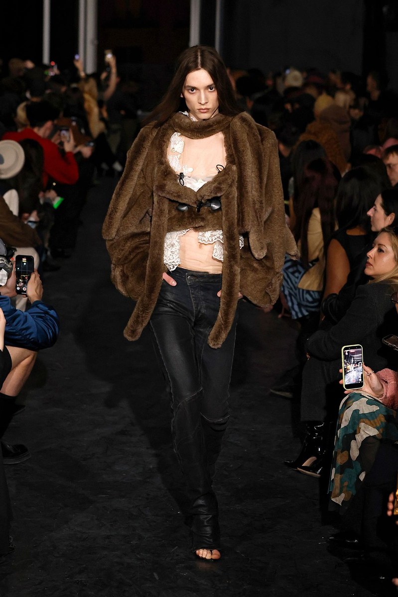 Look 4