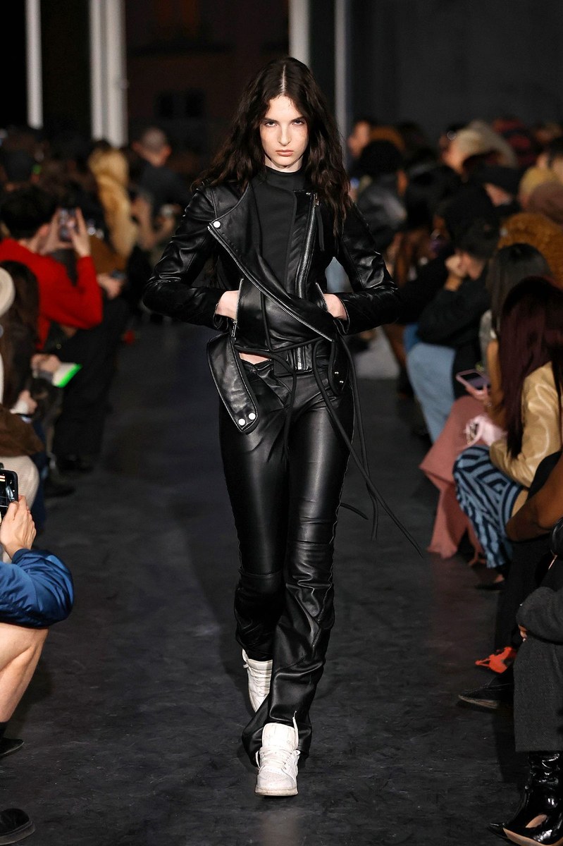 Look 7