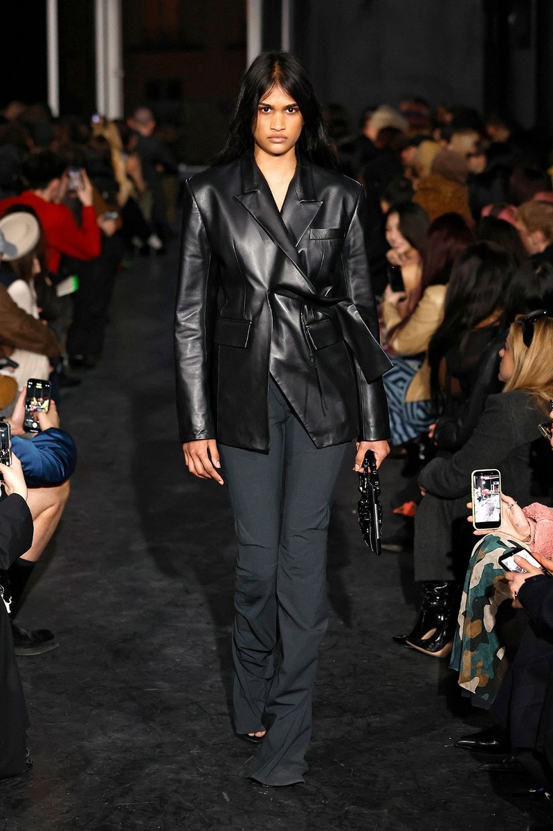 Look 13