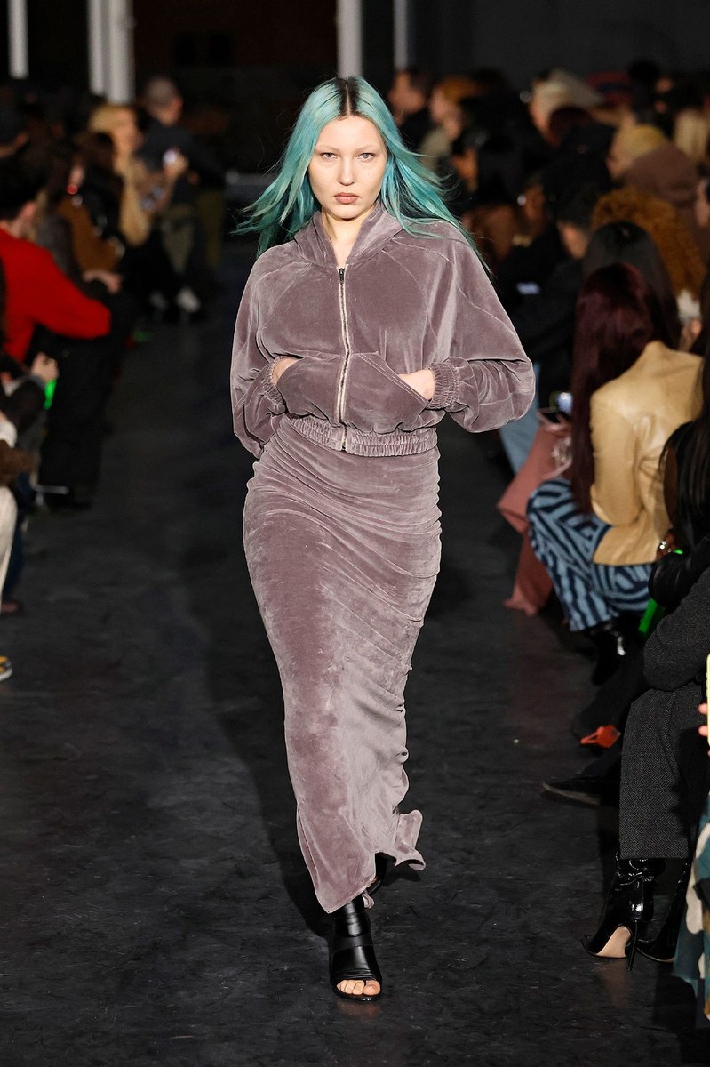 Look 24