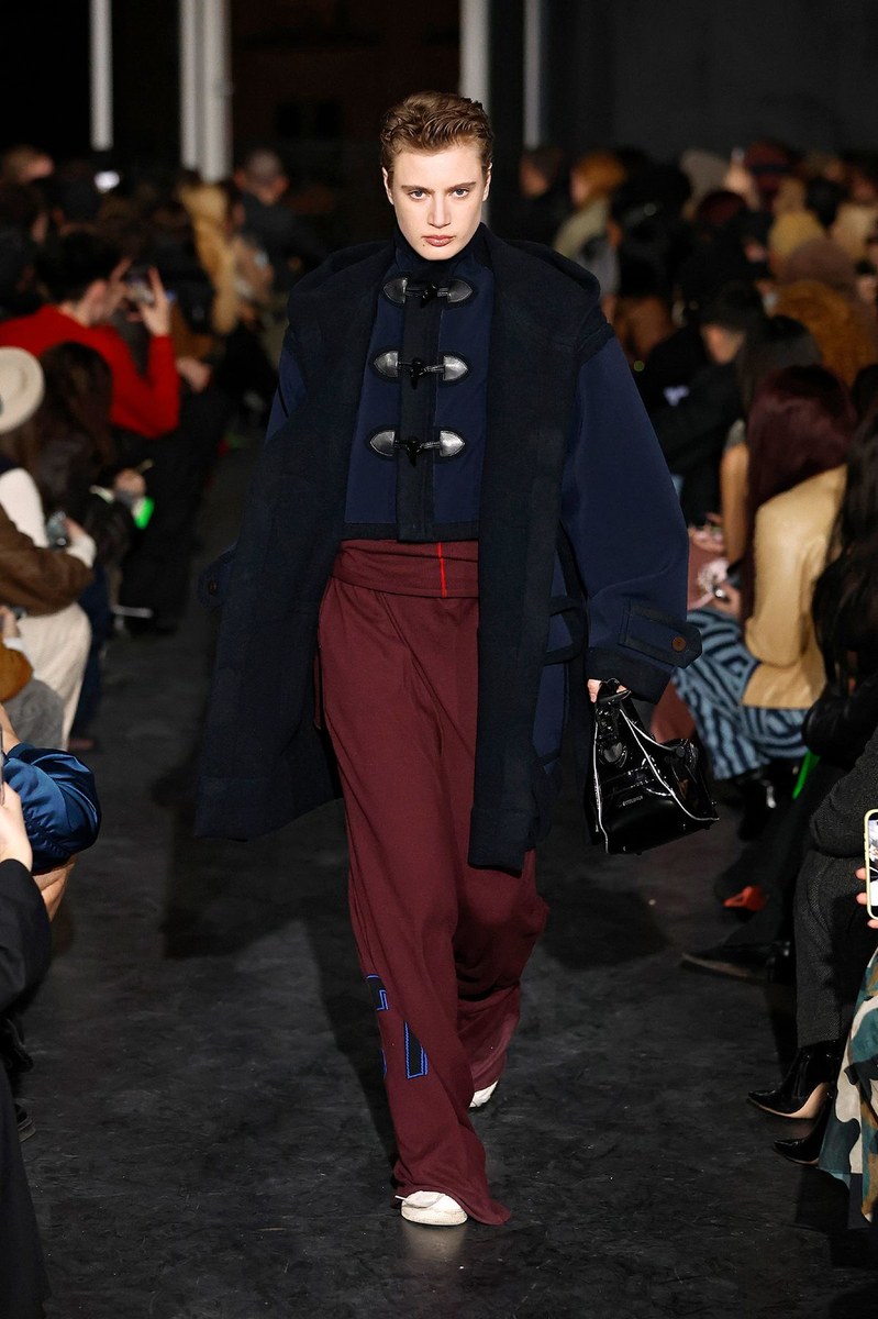 Look 28
