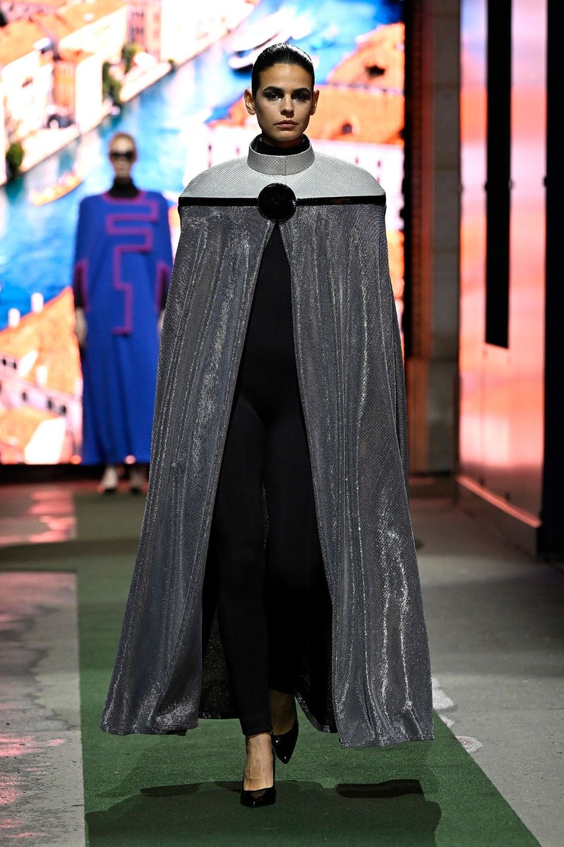 Look 8