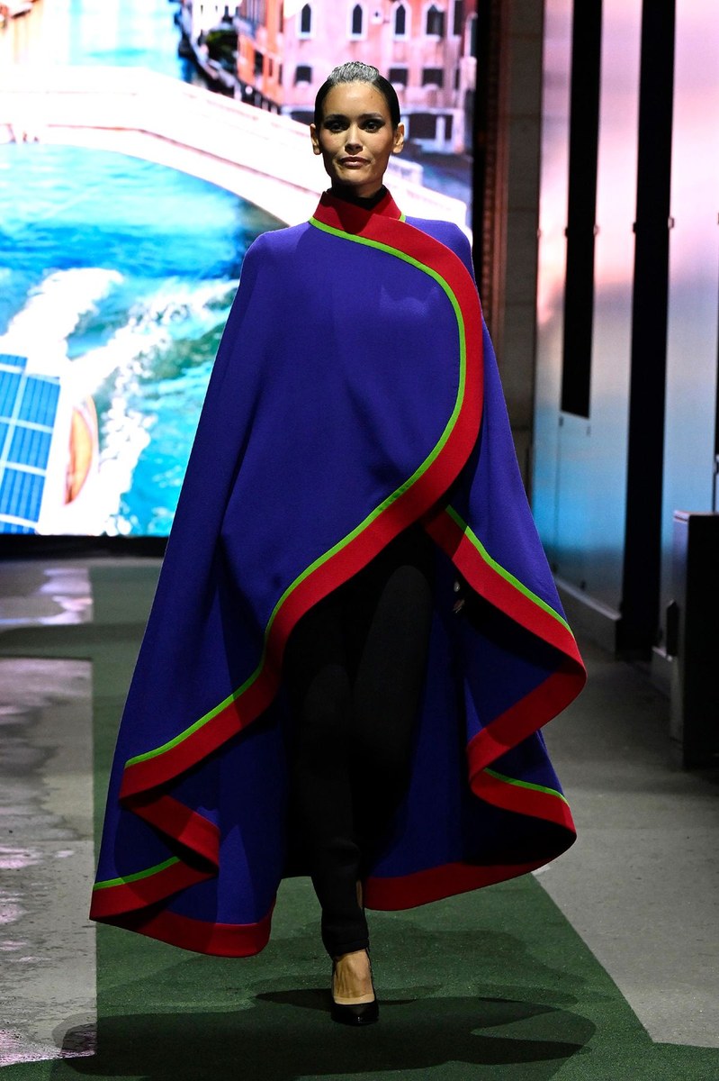 Look 14