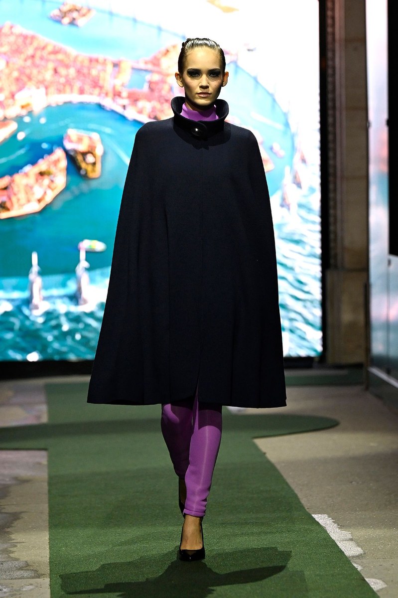 Look 17