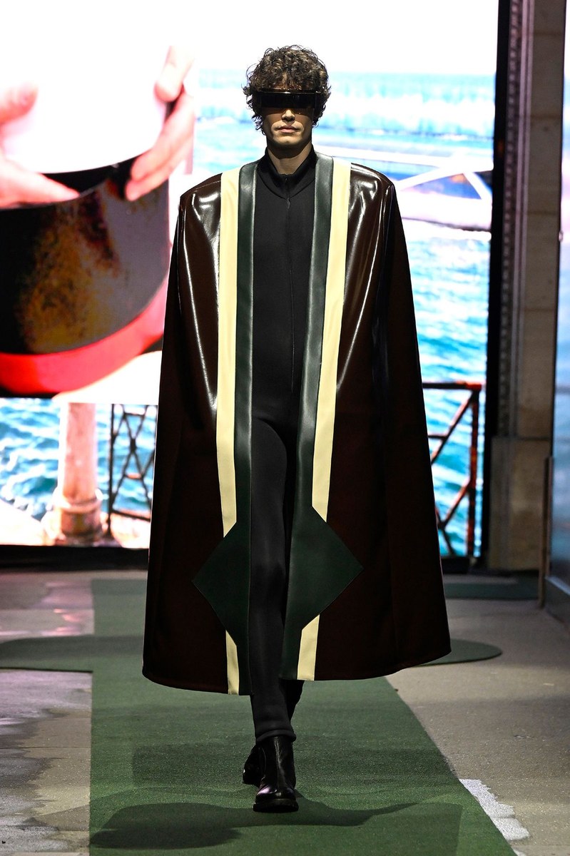 Look 19