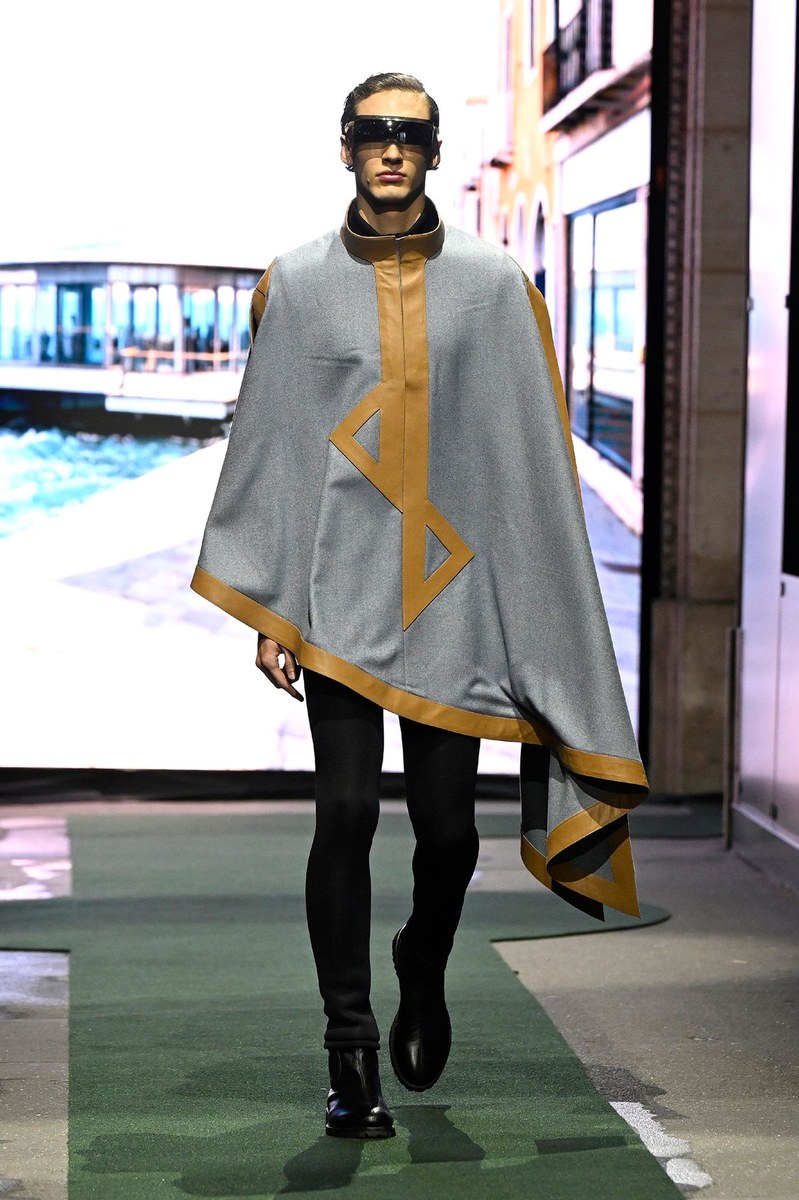 Look 28
