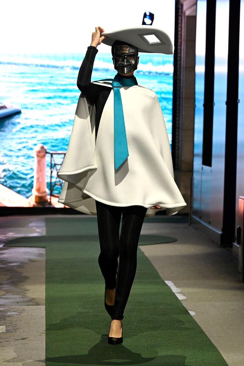 Look 35