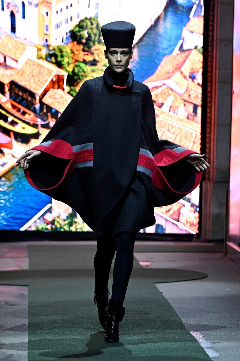 Look 40