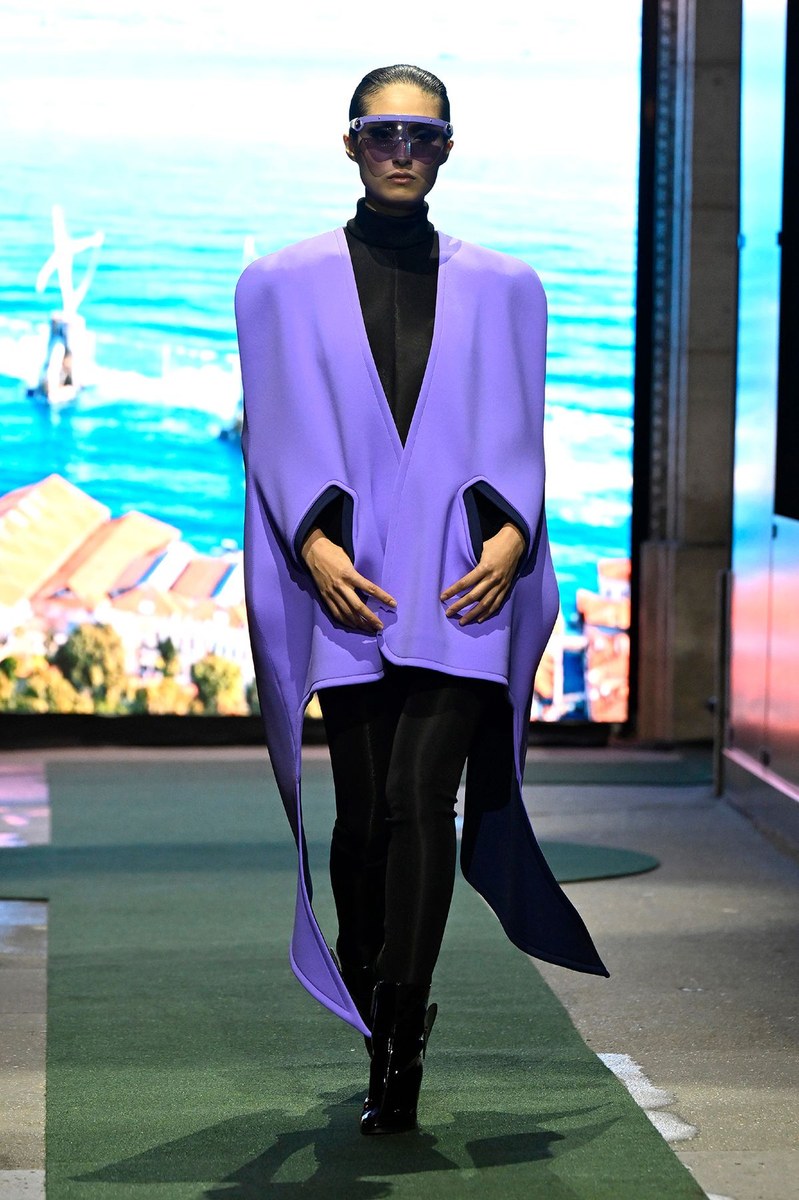 Look 50