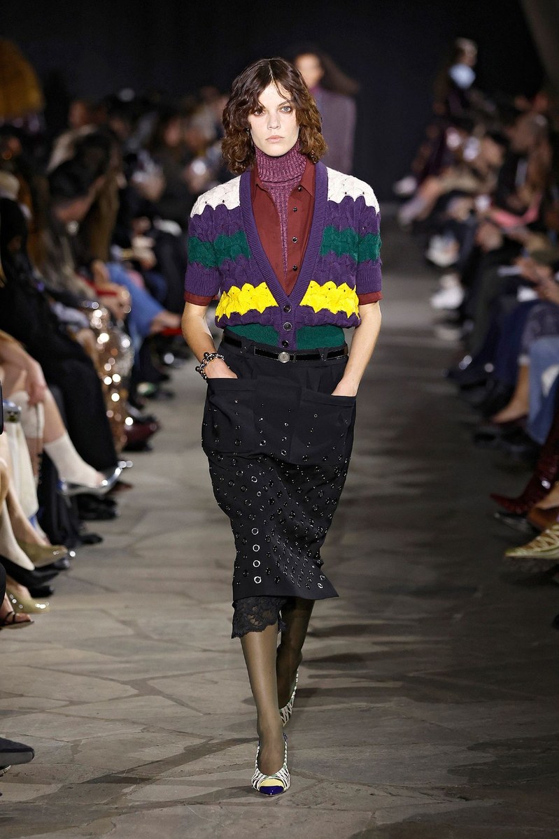 Look 12