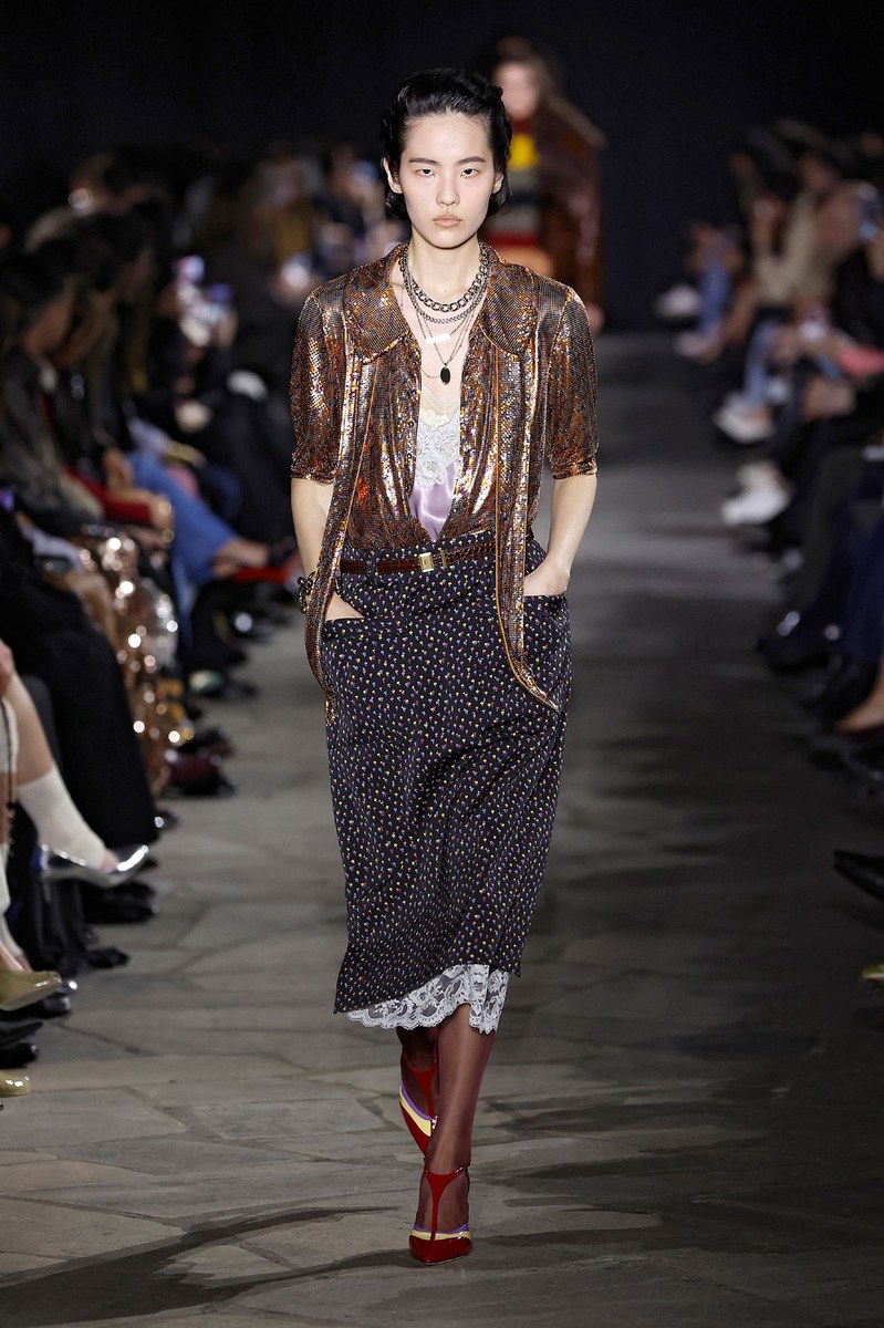 Look 17