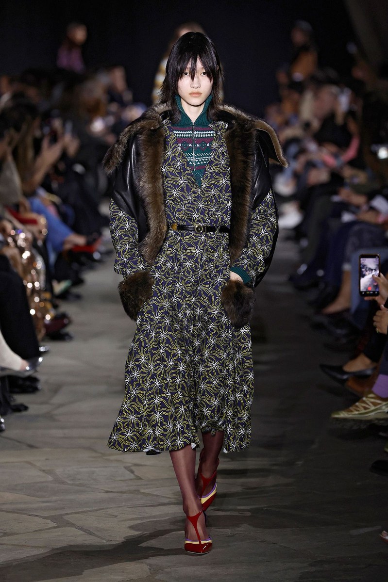 Look 19