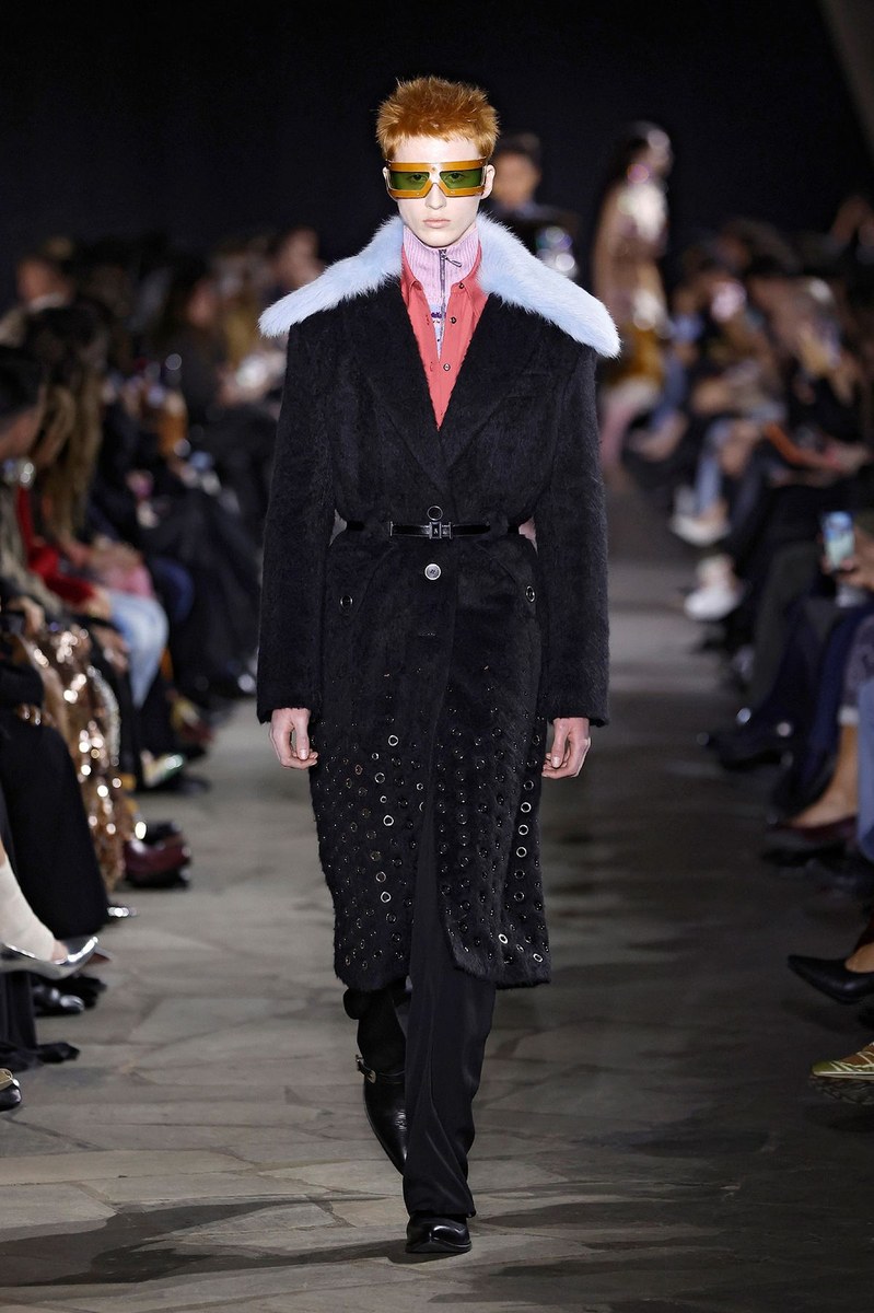 Look 28