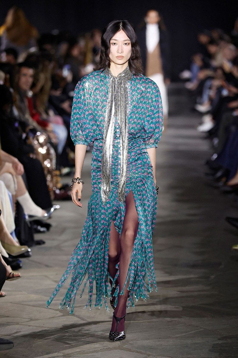 Look 32