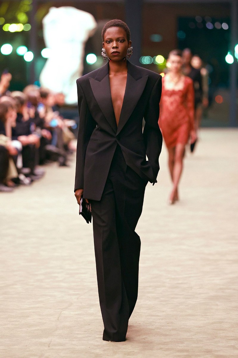 Look 43