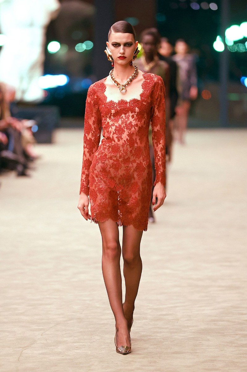 Look 44