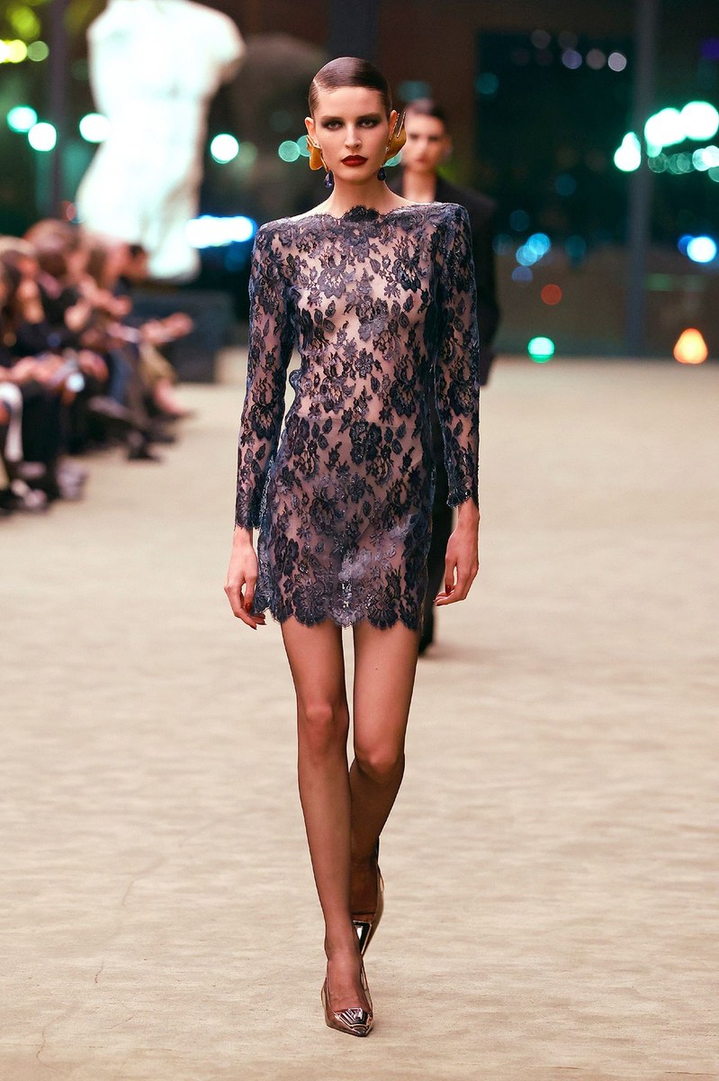 Look 48
