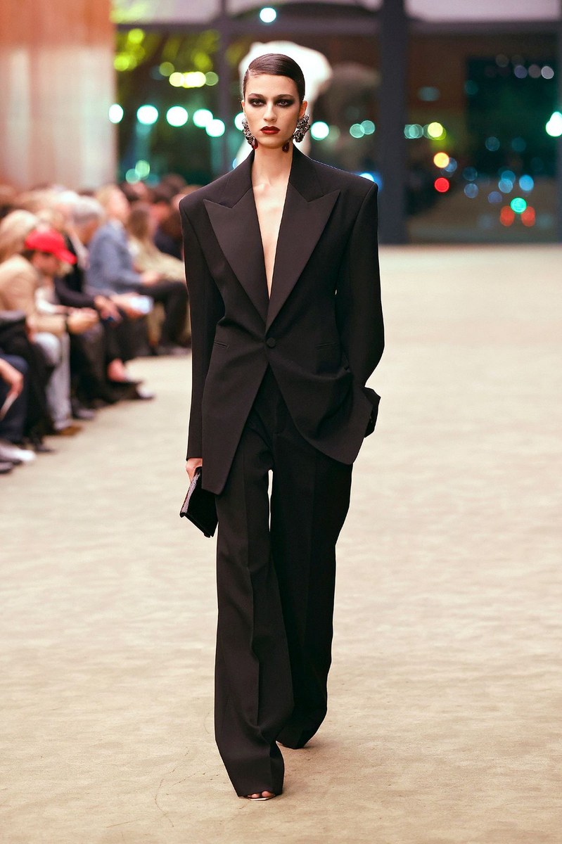 Look 49