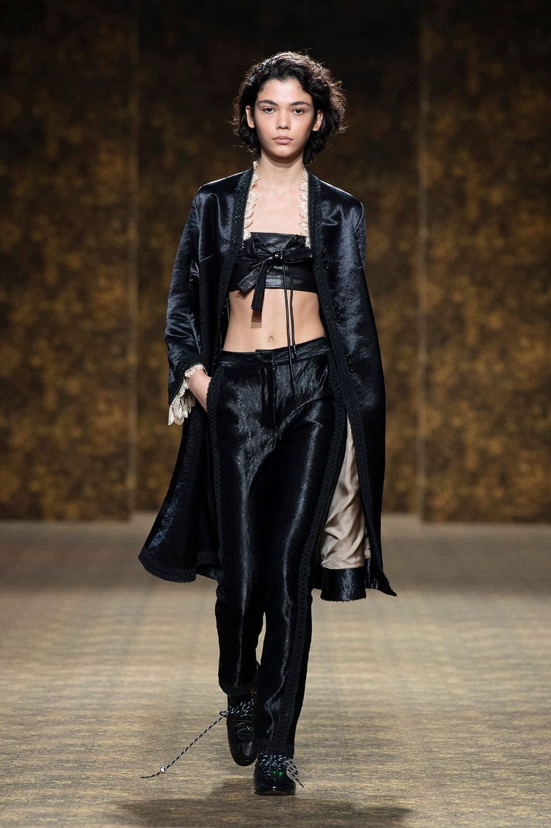 Shiatzy Chen FW26 Women Looks Report