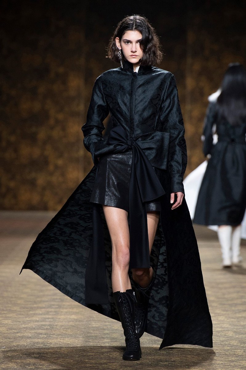 Look 9