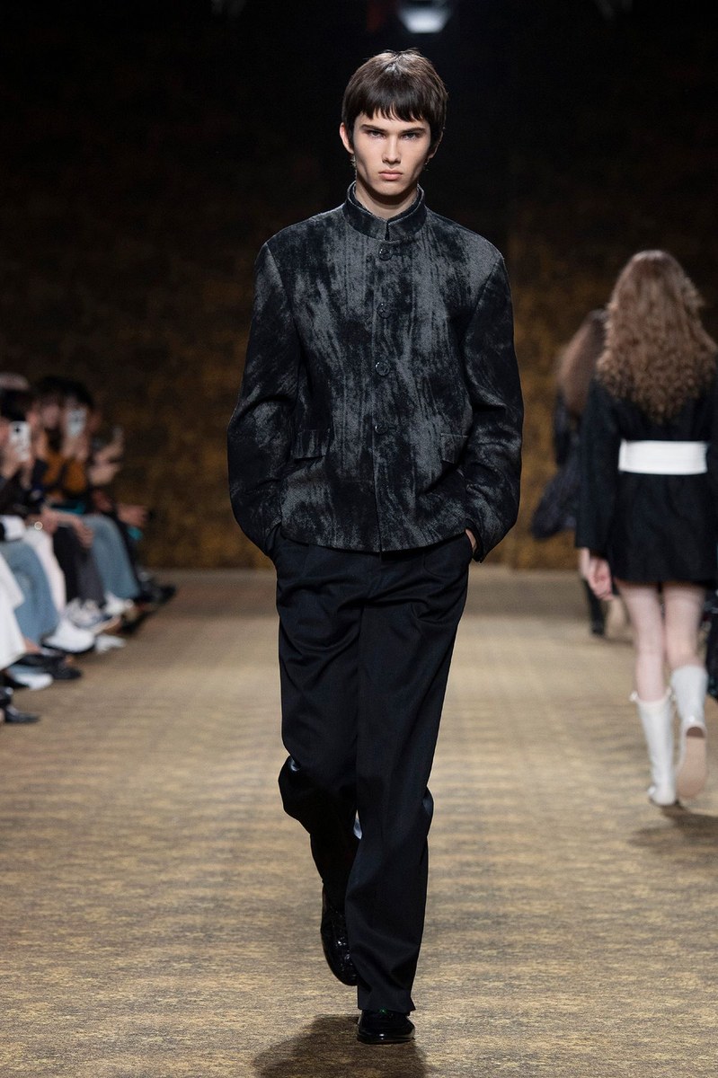 Look 13