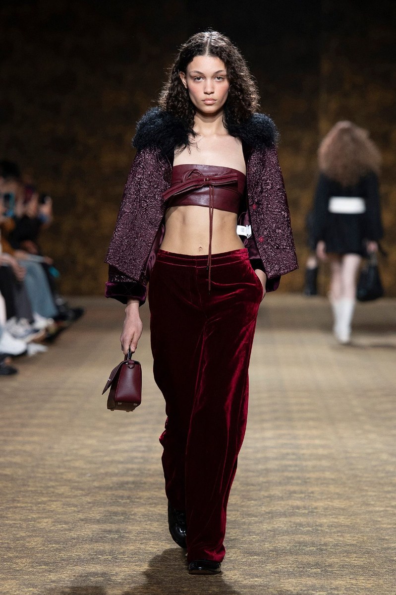 Look 14
