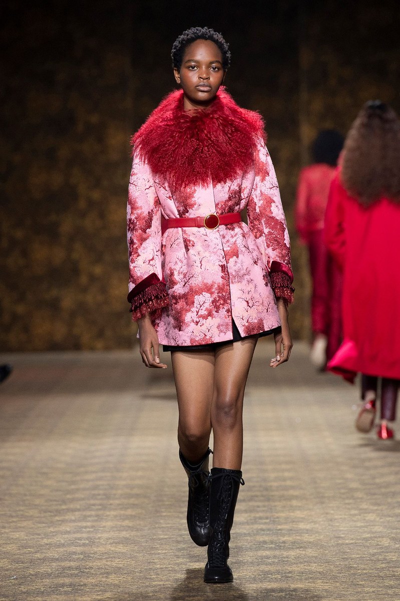 Look 18
