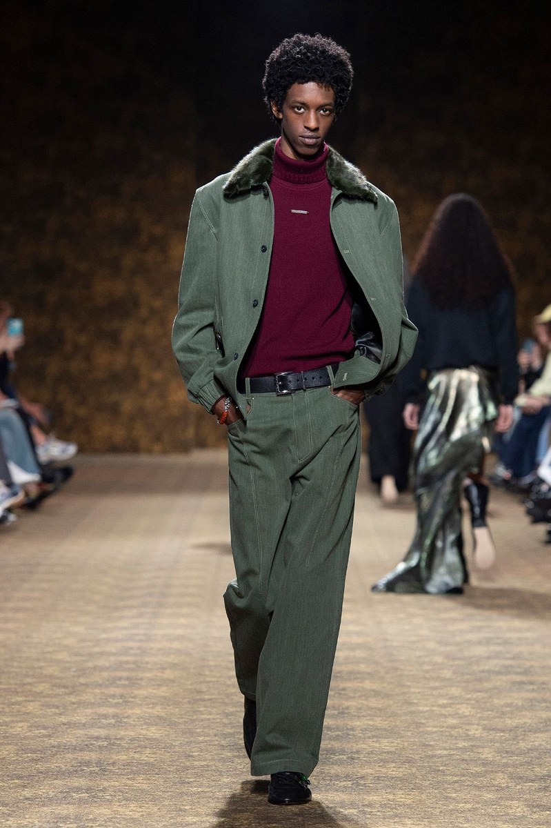 Look 29
