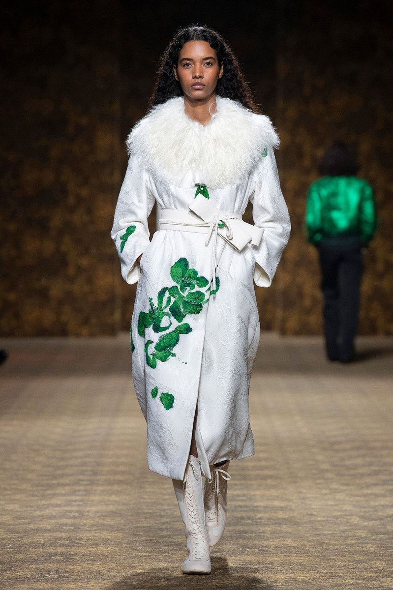 Look 37