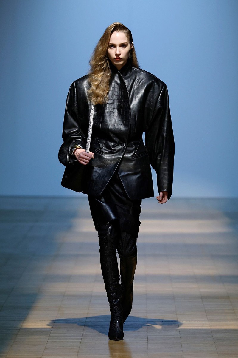 Look 2