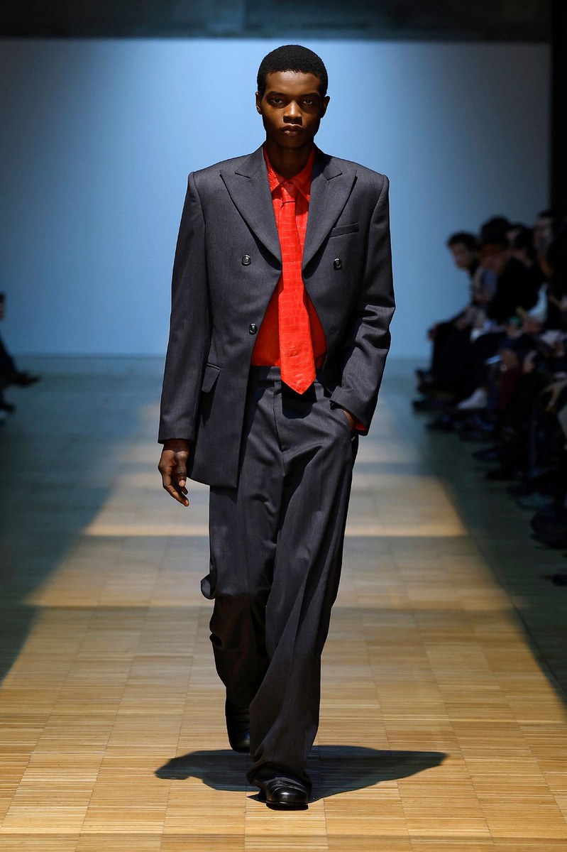 Look 27